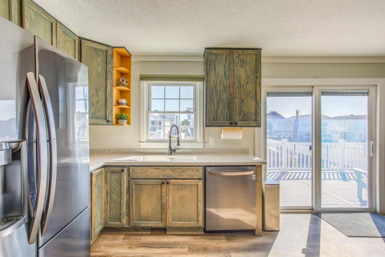 Waterfront North Myrtle Beach Home With Pool And Deck Exterior foto