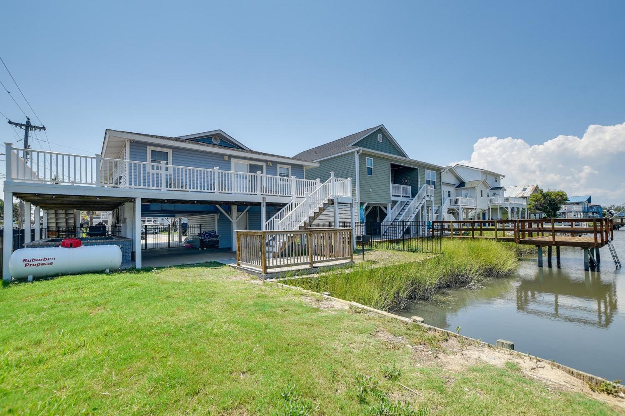 Waterfront North Myrtle Beach Home With Pool And Deck Exterior foto