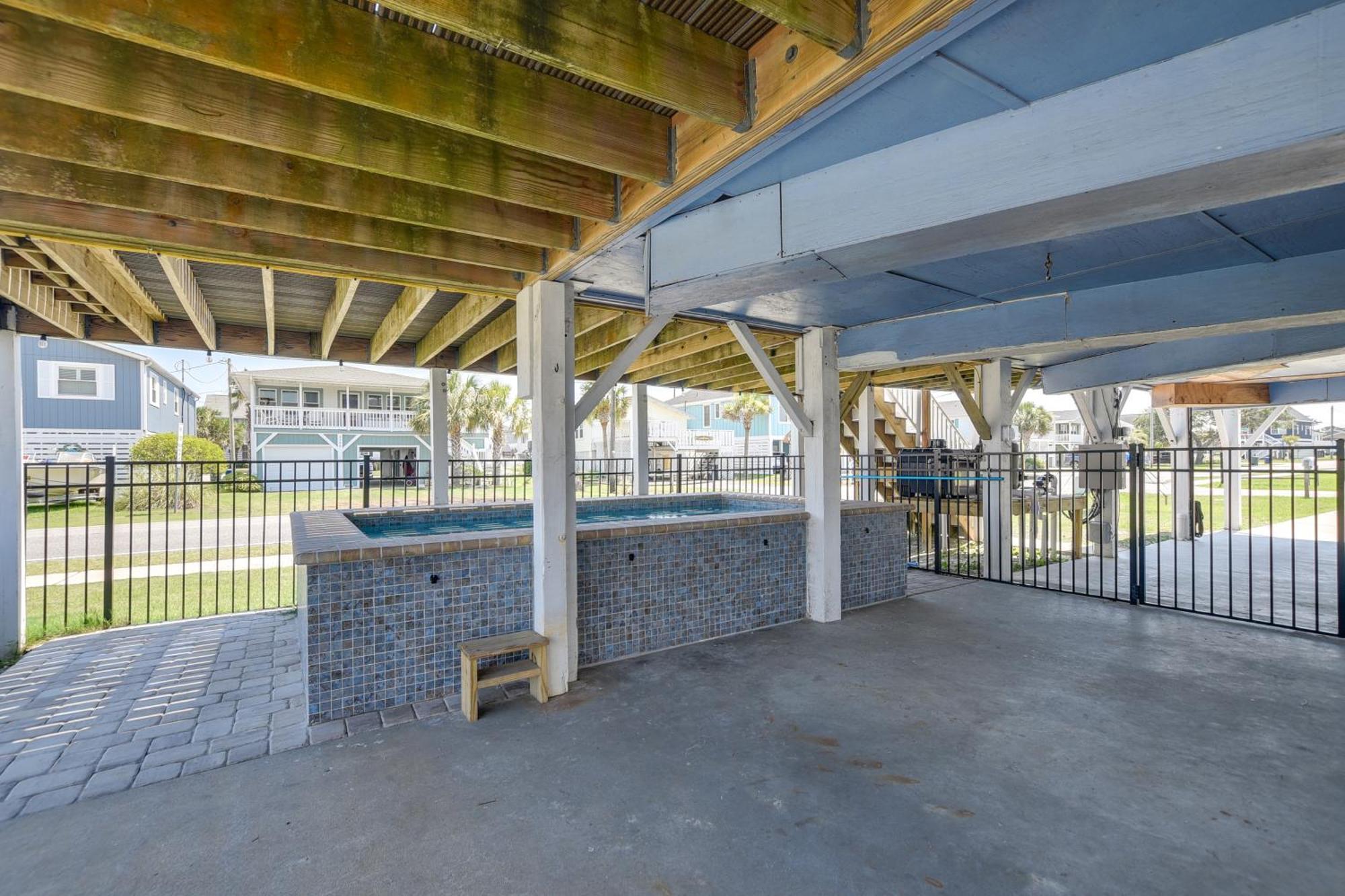 Waterfront North Myrtle Beach Home With Pool And Deck Exterior foto